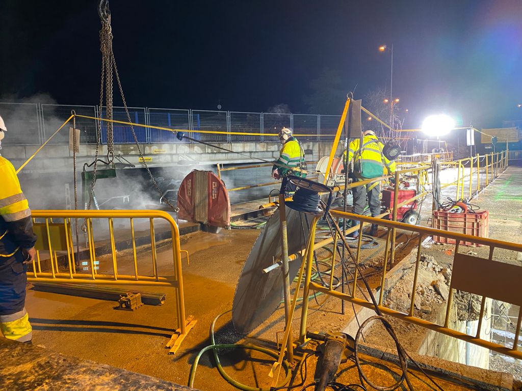 Corte de voladizos en puente ferroviario de Ateca