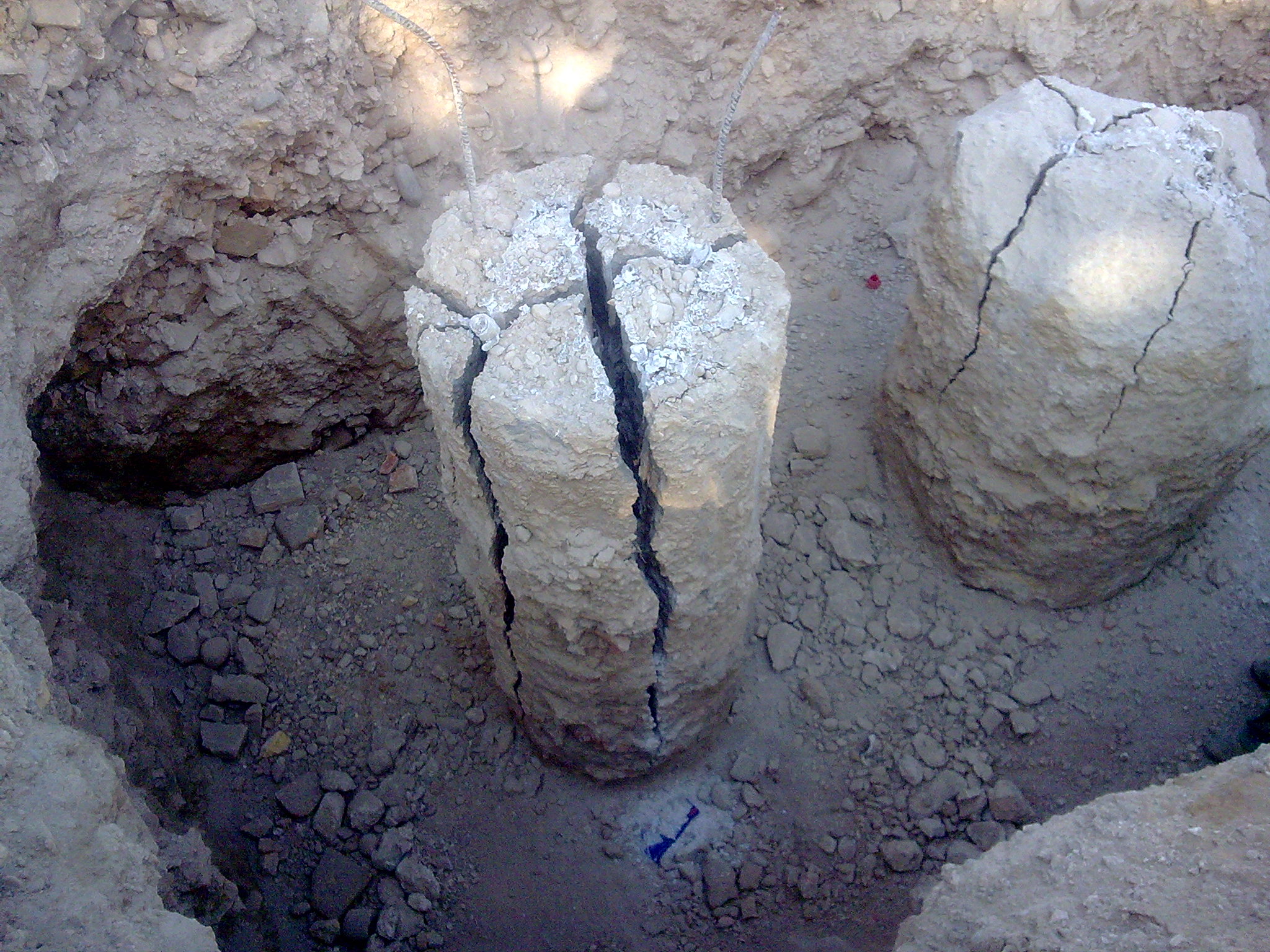 Demolición de rocas con cemento expansivo